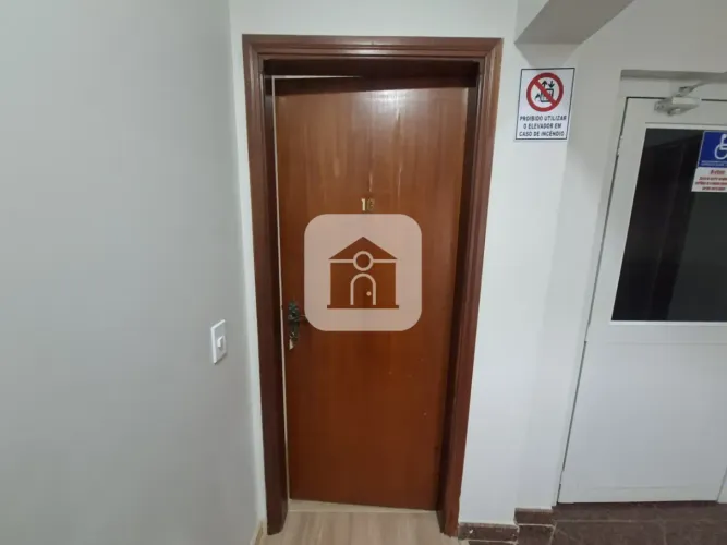Sala comercial para locação no bairro Jardim Karaiba