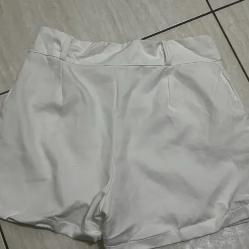 Shorts branco feminino cintura alta G 42