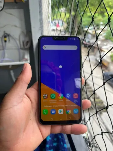 Celular Asus Zenfone 5 - 64GB / Funciona Tudo (com marcas de uso)