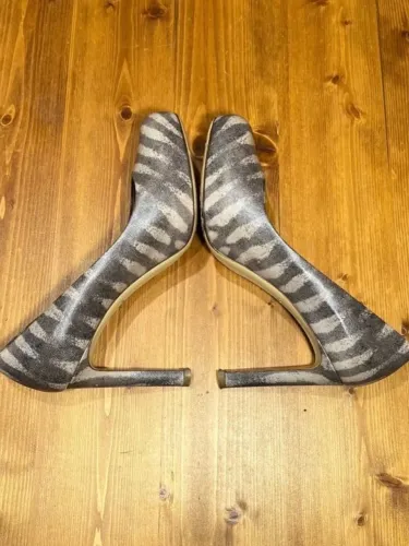 scarpin salvatore ferragamo 100% original com nf de compra do japão couro animal print