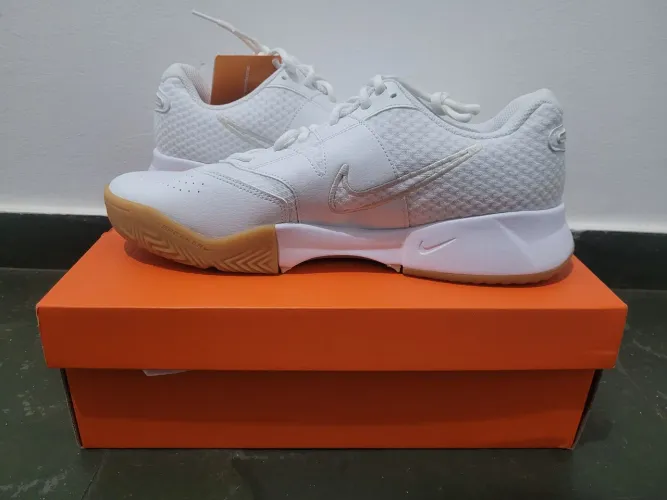 Tênis Nike Court Lite 4 Cly NOVO N°43