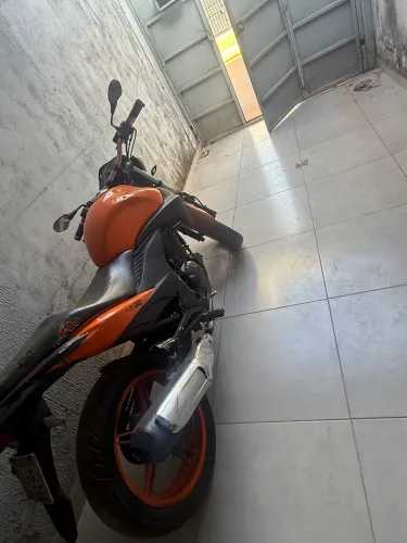 VENDO CB300 2011 10. *