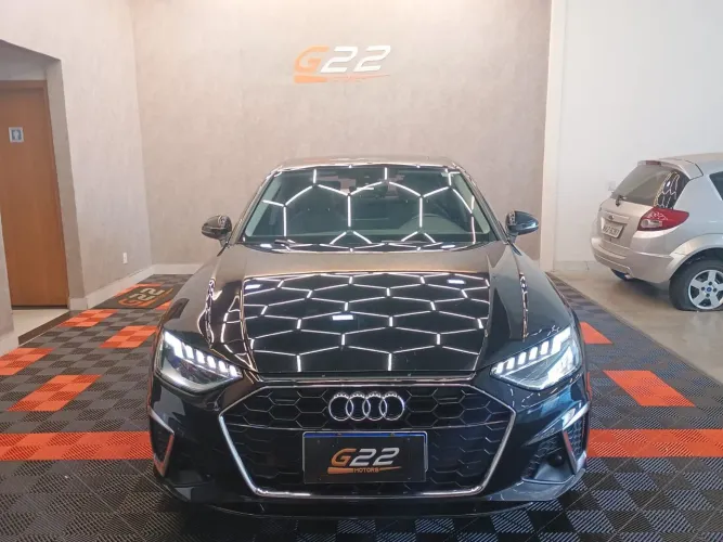 Audi A4 Perfor. Black 2.0 TFSI Quat. S Tronic 2021