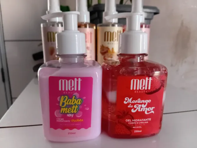 Lote/kit revenda hidratantes corporais, géis corporais e body splash