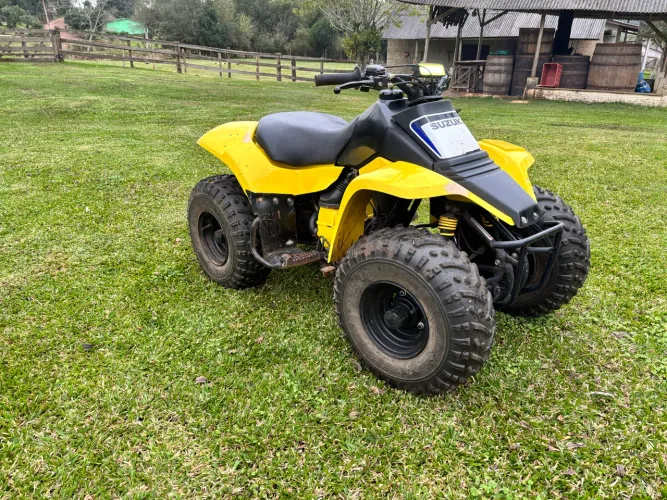 Quadriciclo Suzuki LT80 2 Tempos