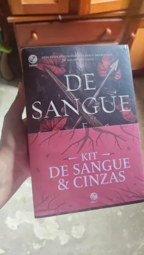 Box de sangue e cinzas