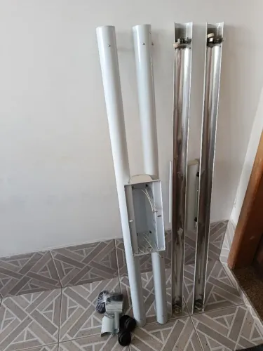 Par de luminárias tubulares a preço mínimo