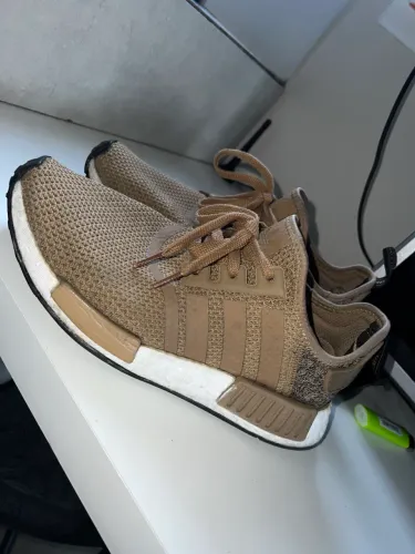 Tenis Adidas NMD R1