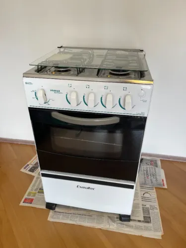 Fogão Esmaltec Veneza 4 bocas Usado para Botijão (GLP)