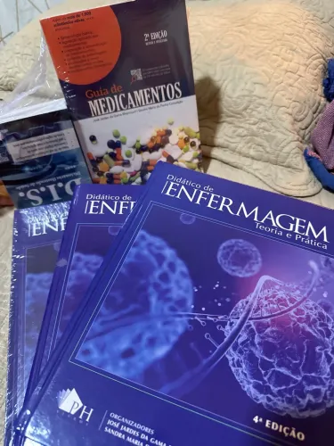 ? LIVROS DE ENFERMAGEM LACRADOS + BRINDES ?