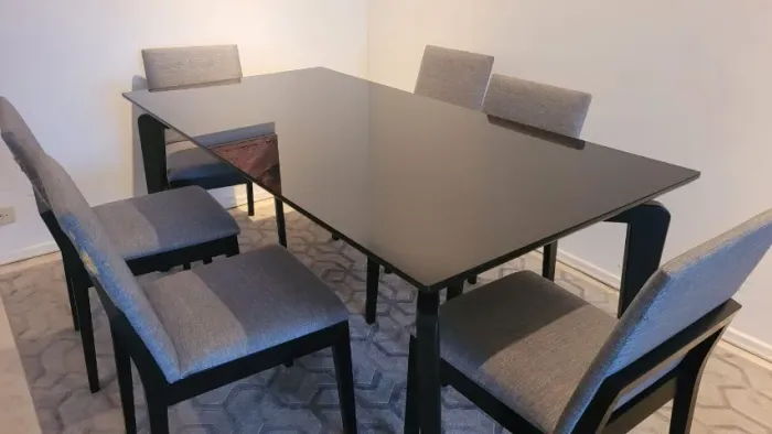 Mesa de Jantar Preta 1,80x0,90 m em Madeira Ebanizada e Vidro