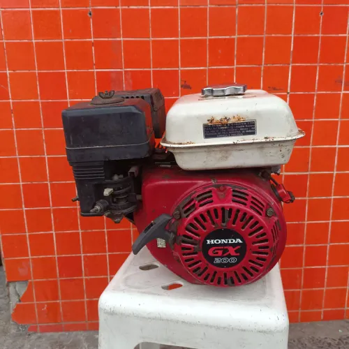 Vendo motor estacionario GX 200