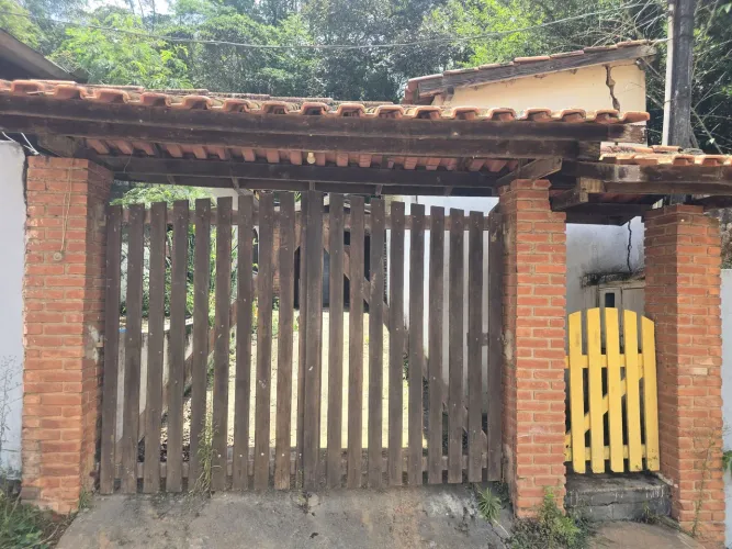 IMPERDIVEL ! Imóvel de 800 metros em Igarata, no precinho ! 