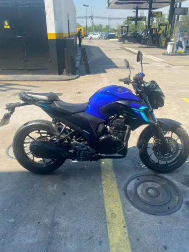 Bajaj Dominar 400 2025