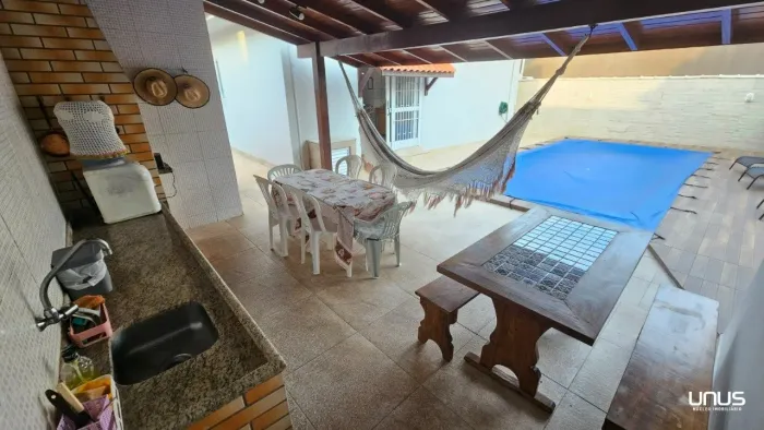 Casa à venda em Areias, São José.