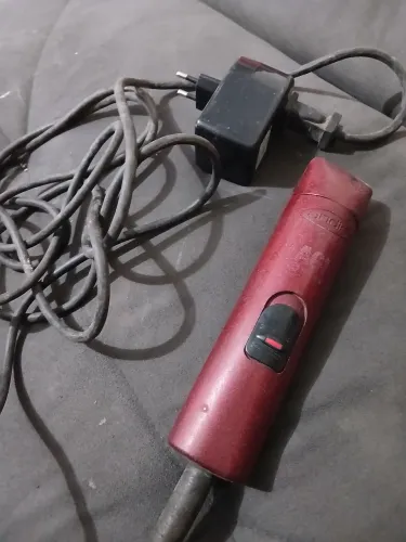 Máquina de tosa andis 