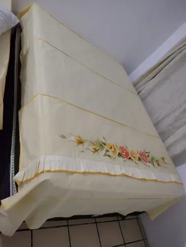Cama Box Casal Semi Nova