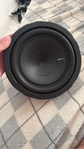Subwoofer Hertz 8 pol.