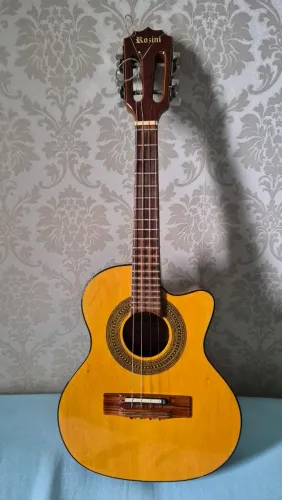 Cavaquinho elétrico Rozini Flat - Excelente! Estado de novo!