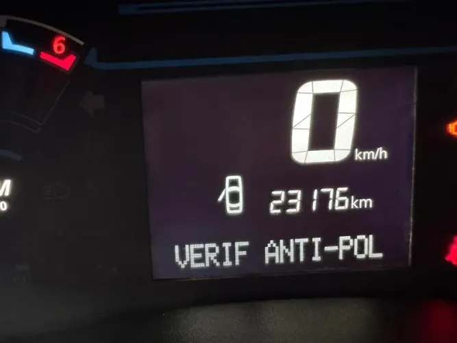 Renault Kwid 1.0 Zen 2026
