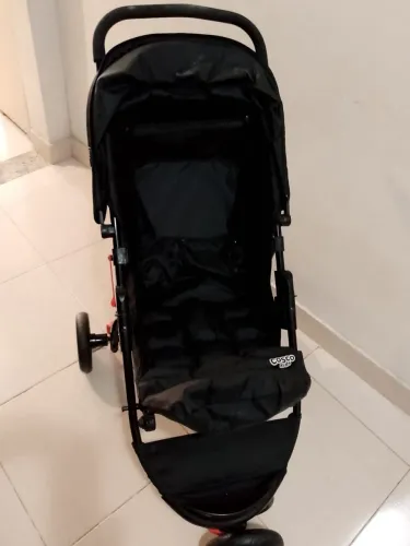 Carrinho de bebê cosco