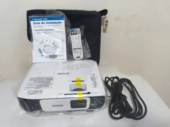 Projetor Epson u42+ Full HD