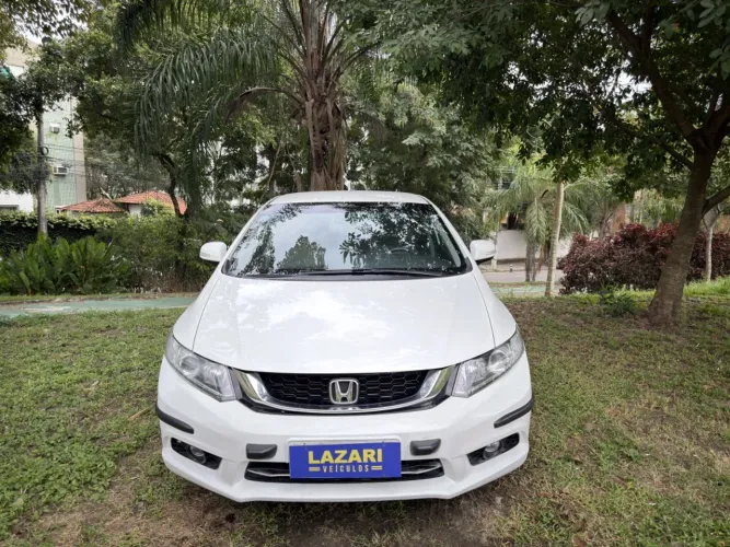 Honda Civic Sedan LXR 2.0 Flexone 16V Aut. 4P 2015
