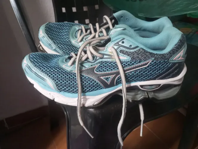Tênis Mizuno original núm 36