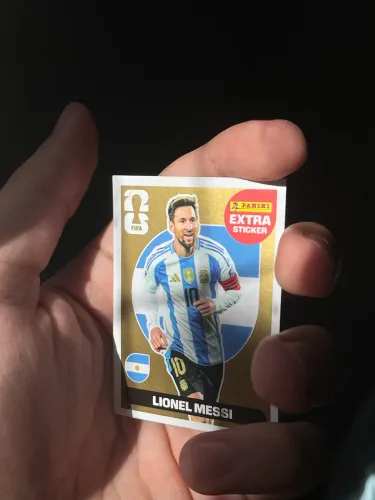 Figurinha Messi Dourada 2026
