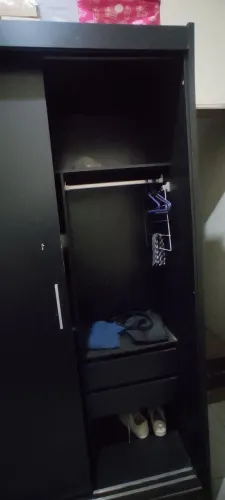 GUARDA ROUPA PRONTO PARA NEGOCIAR