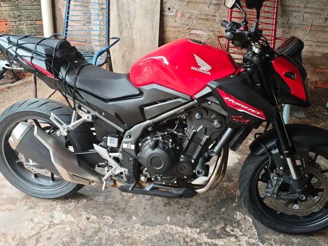 Hornet 500 vermelha troco por menor cilindrada 
