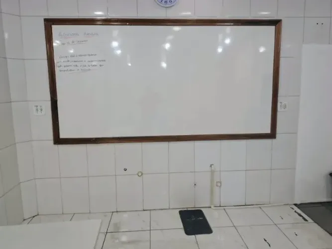 Quadro de losa branco