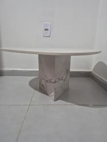MESA DE CENTRO ULTRACOMPACTO