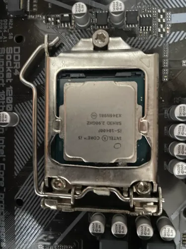 Processador Intel core I5-10400F e Placa mãe Gygabyte H410M H V2
