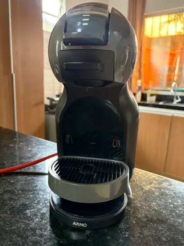 Cafeteira Nescafé Dolce Gusto mini me