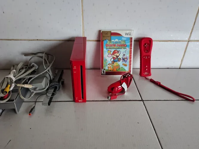 Nintendo Wii vermelho