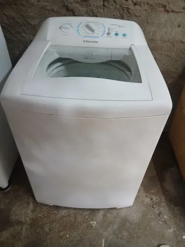 Máquina de lavar roupas Electrolux 12 kilos 