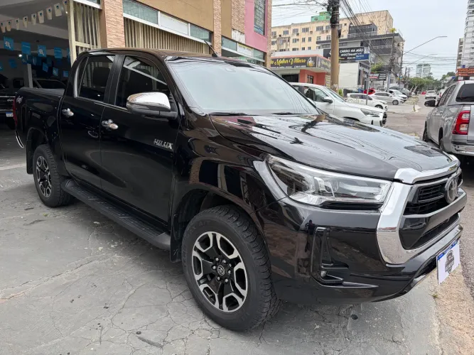 Hilux SRX Limited 2023 serie especial  4X4 Diesel automatica ,aceito troca e financiamento