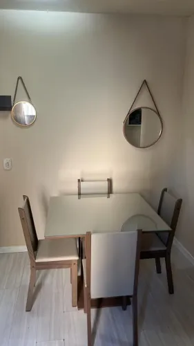 MESA DE JANTAR DE VIDRO