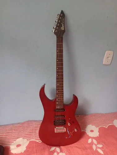 Guitarra cort solo seres