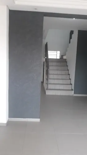 VENDE SE UMA KITNET NO CORAÇÃO BACACHERI COM 1 OU 2 VAGAS GARAGEM SUBSOLO