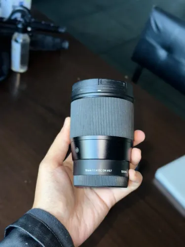 Lente Sigma 16mm