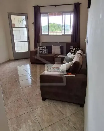 CASA À VENDA AO REDOR DO CENTRO DE CRUZEIRO/SP
