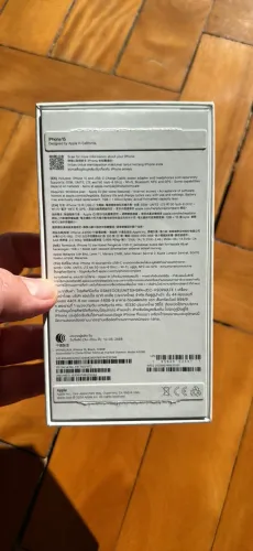 Vendo iPhone 15 128GB na cor preta, em excelente estado de conservação.  