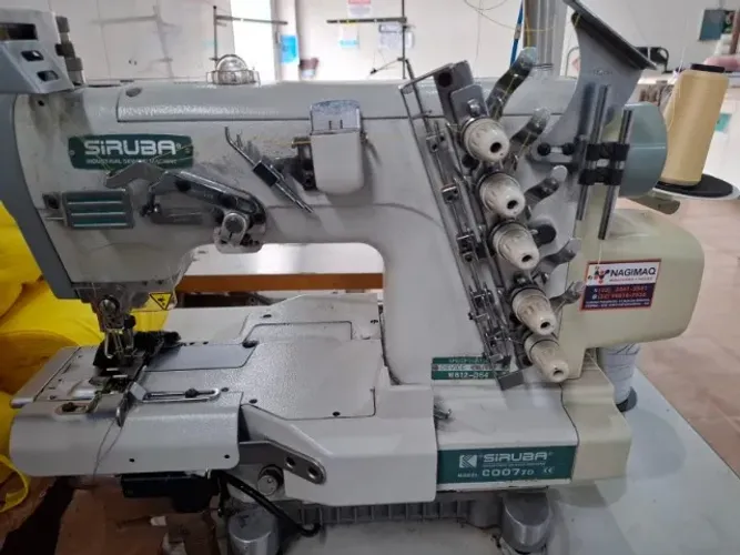 MAQUINA COSTURA INDUSTRIAL GALONEIRA ELETRONICA SIRUBA MOD C007 JD