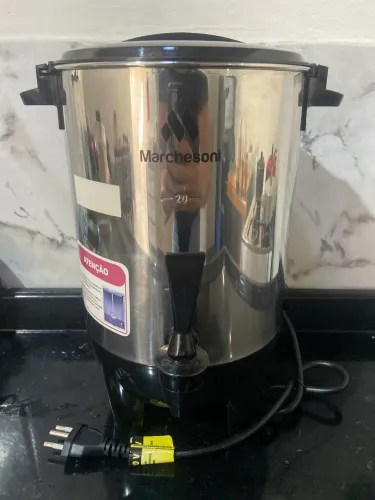 Vendo Cafeteira elétrica Marchesoni 2 litros Cor inox