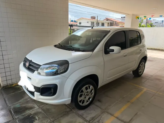 Fiat Uno Attractive 1.0 EVO Fire Flex 8V 5P 2021