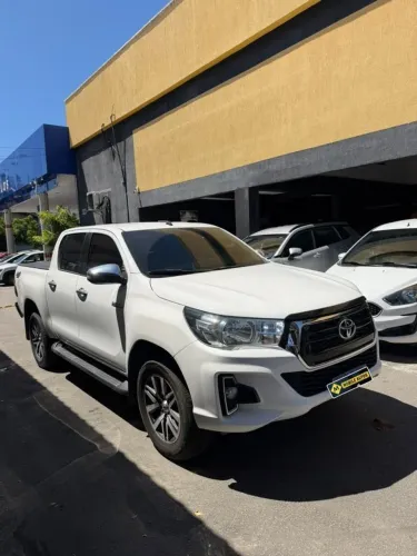 Toyota Hilux CD SRV 4X4 2.8 TDI Diesel Aut. 2020