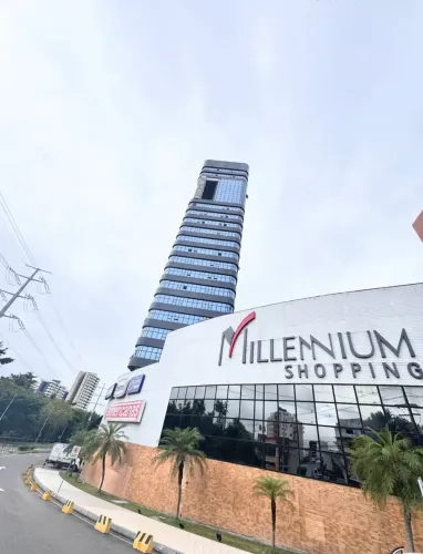 SALA  NO MILLENIUM SHOPPING, 33M2, MOBILIADO,  TORRE BUSINESS em Chapada - Manaus - AM