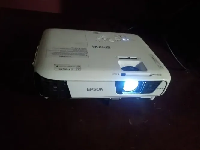 Projetor Epson X36+ H723A PowerLite Multimídia-3600 lumens-wirelles-super novo
